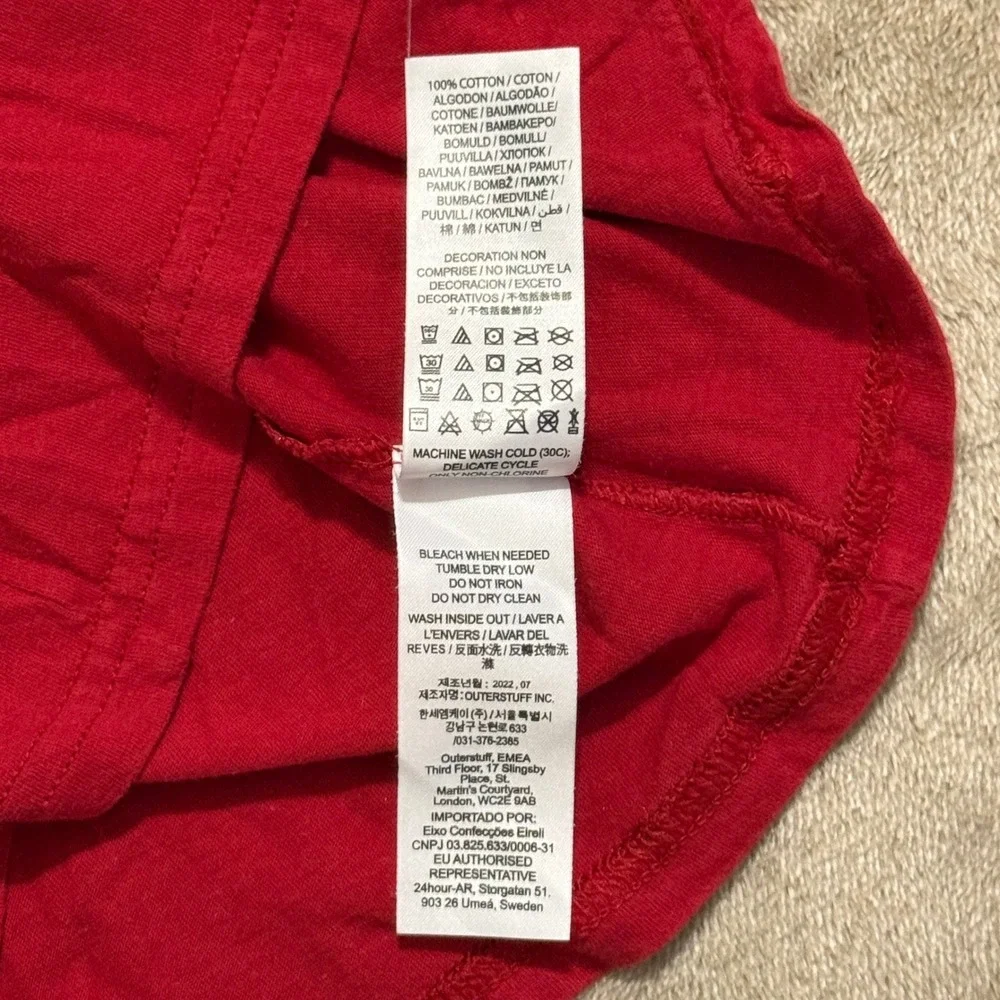 Nike Kids Tampa Bay Buccaneers Tom Brady 12 Red T-Shirt Medium 10/12 NFL Tee